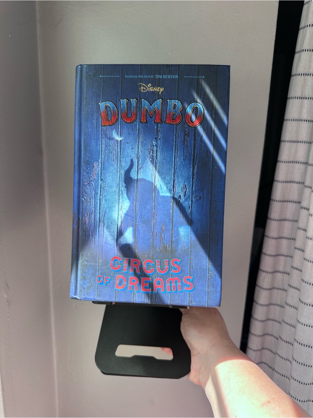Dumbo: Circus of Dreams – Kari Sutherland (Hardcover) Book